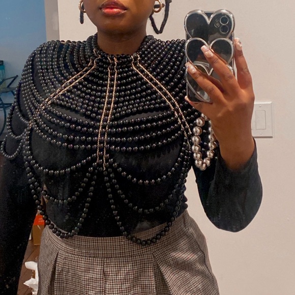 Luxurious black pearl body chain - Picture 5 of 6